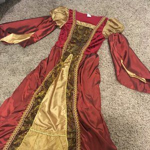 Red queen/princess/renaissance velvet Target brand costume - Teen/Adult Sz. L